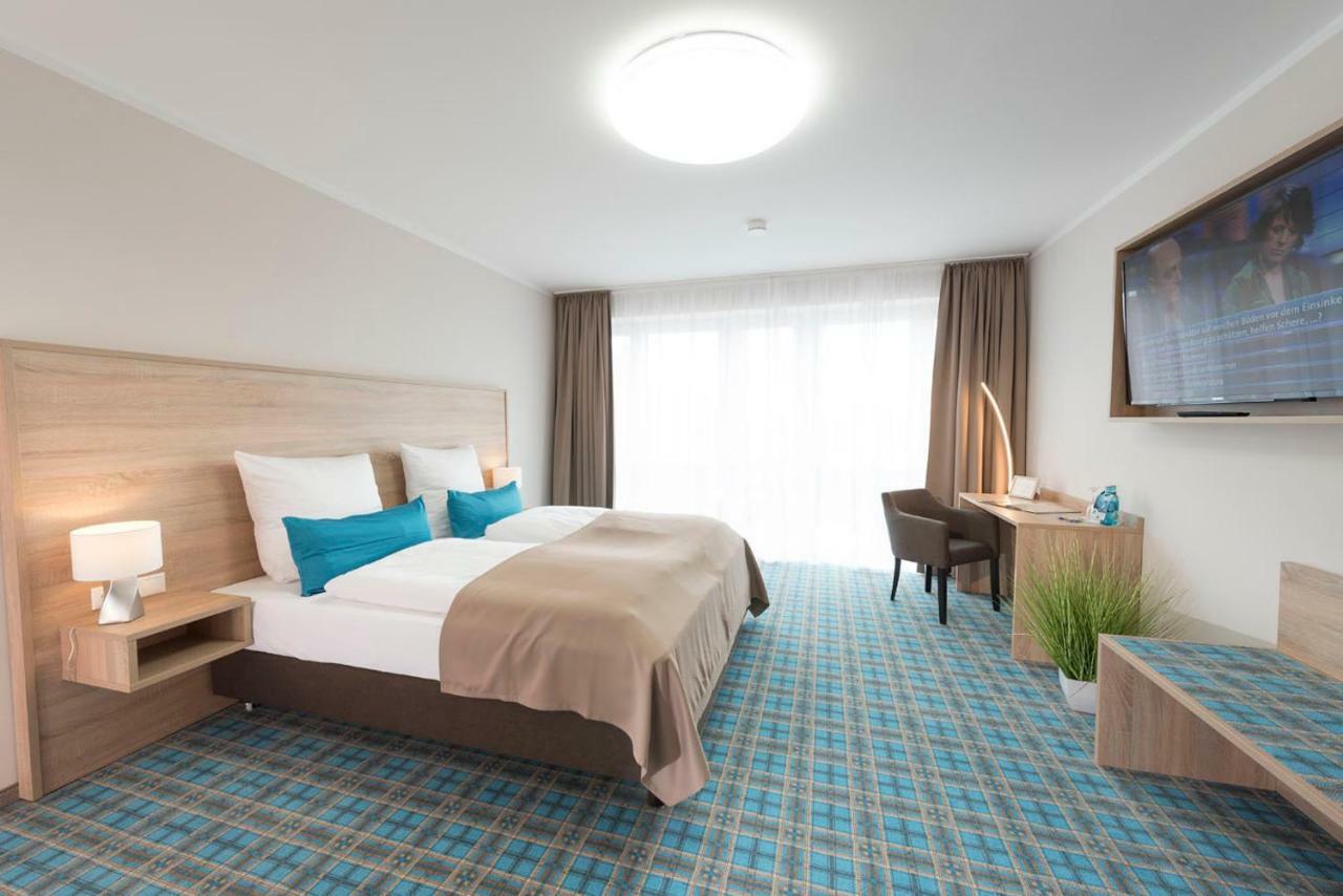 Hotel Schwarzer Adler Jever Extérieur photo