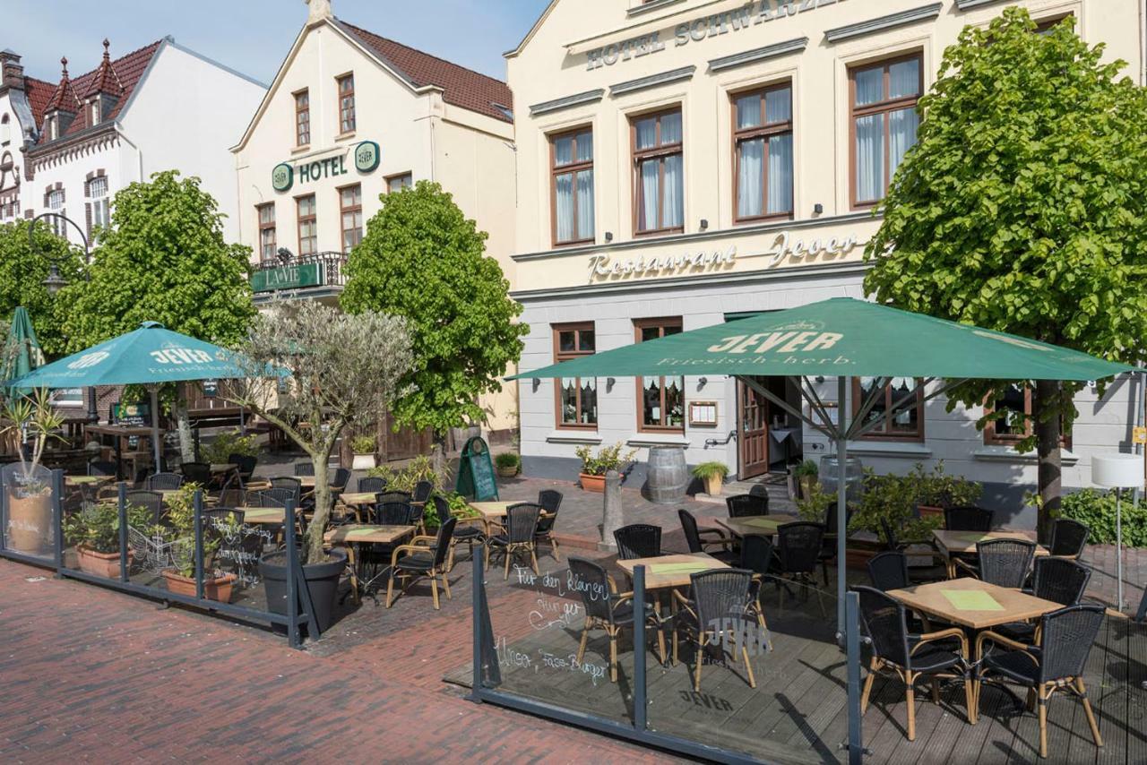 Hotel Schwarzer Adler Jever Extérieur photo